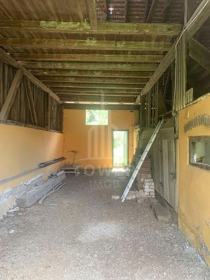 Casă în centrul Cisnădioarei cu 243mp de locuit și teren de 936mp - 11