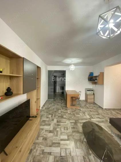 Apartament 2 camere decomandat zona Florilor