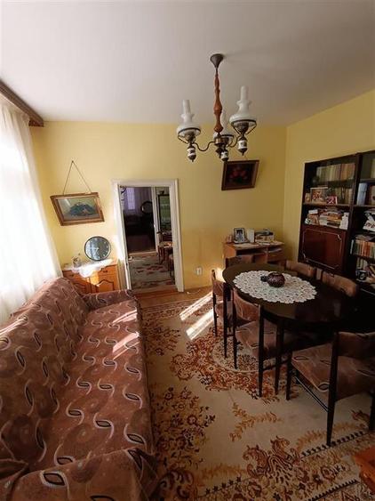 Casa pretabila 2 familii, 6 camere, teren 390 mp, zona Centrala - 22