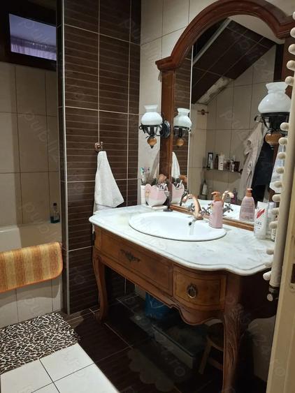 Apartament 3 camere, decomandat ,ultracentral - 2