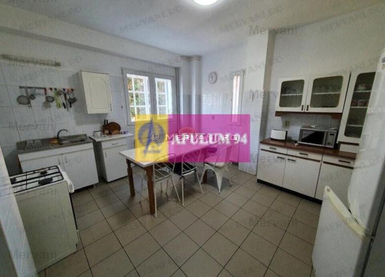 Vila de vanzare in Busteni - Zona Zamora - 10