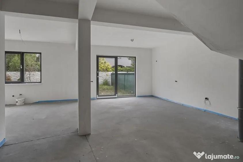 Casa spa?ioasa cu terasa ?i loc de parcare Milit... - 1