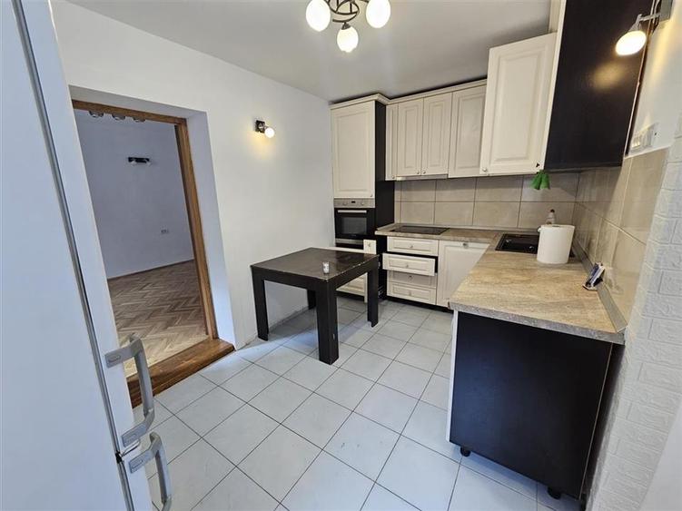 Apartament 2 camere in casa cu gradina CENTRU - 7