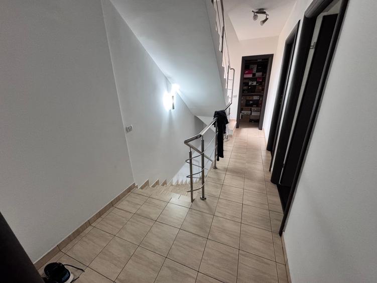 Casa P+1+M aproape de primarie. 4 cam. Util 115mp. Teren 100mp - 16