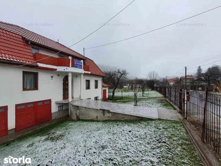 PENSIUNE aplasata in frumoasa statiune BRAN/MOIECIU - 4