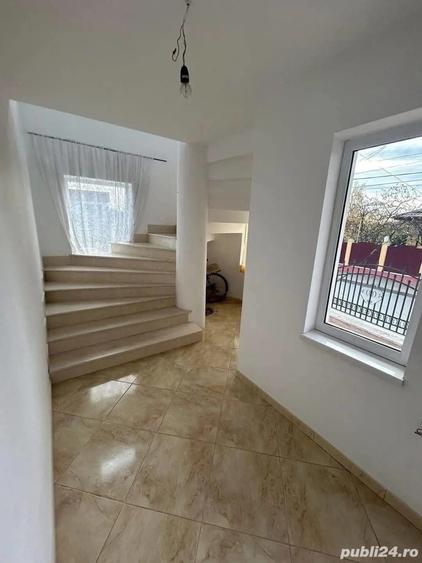 De vanzare casa in Roman, parter ?i etaj, teren 700 mp, 130.000 euro - 10