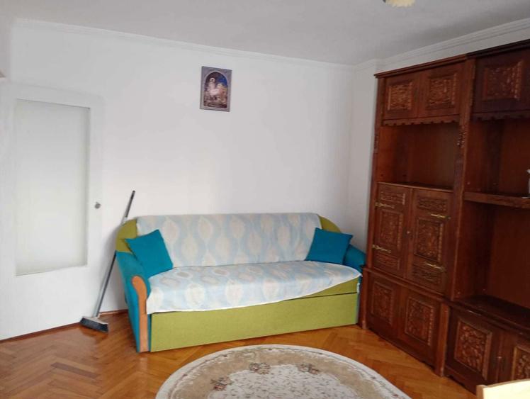 Inchiriere apartament 3 camere Alba/ Tolstoi - 2