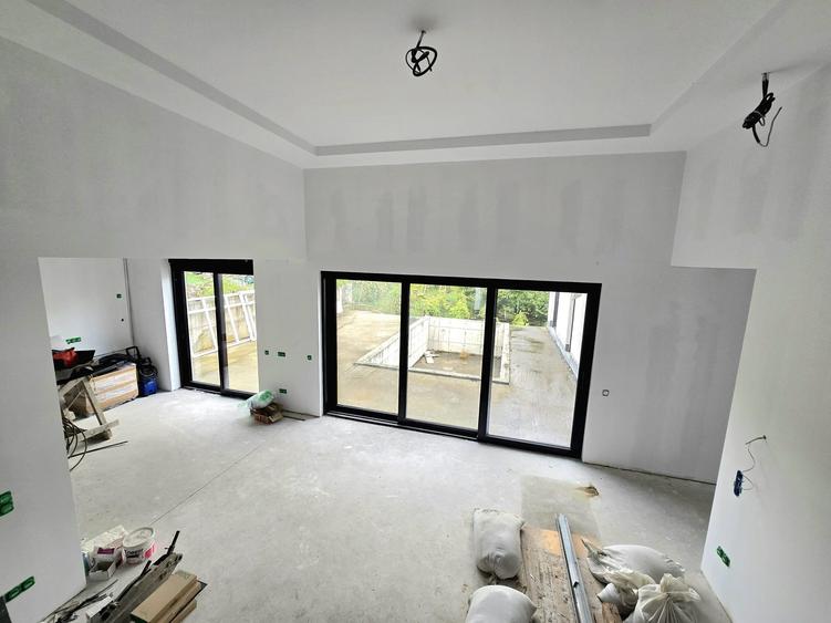 Copou-serv. Cazier Judiciar, casă cu piscină, 320mpU, 915 mp teren - 17