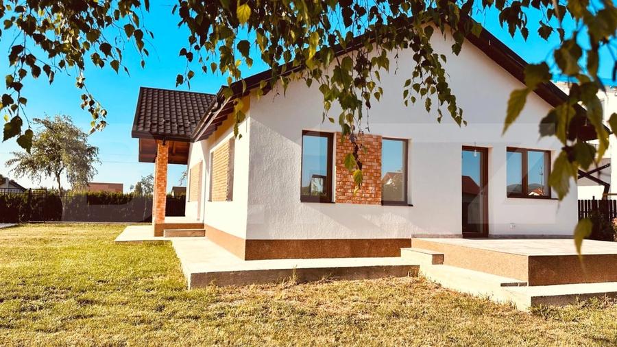 Casa cocheta de vanzare, cu 3 camere, zona Lunca Cetatuii - 1