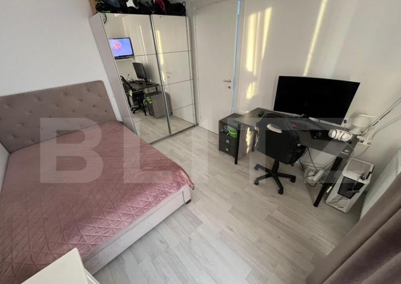 Apartament de vanzare, cu 3 camere, 80 mp, zona Sud - 5