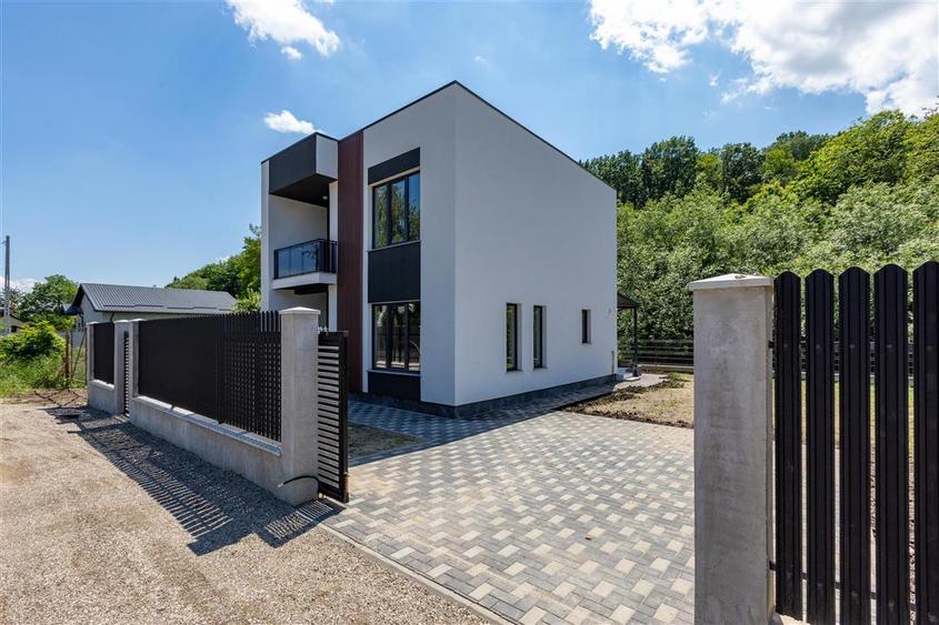 Comision 0 ! Case in Hemeius - 1