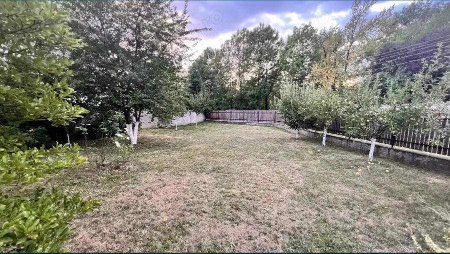 Cauti locatia perfecta . - 6