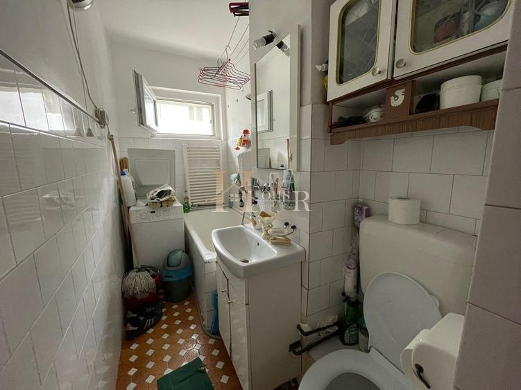 Bloc izolat. Etaj intermediar. Centrala proprie. - 9