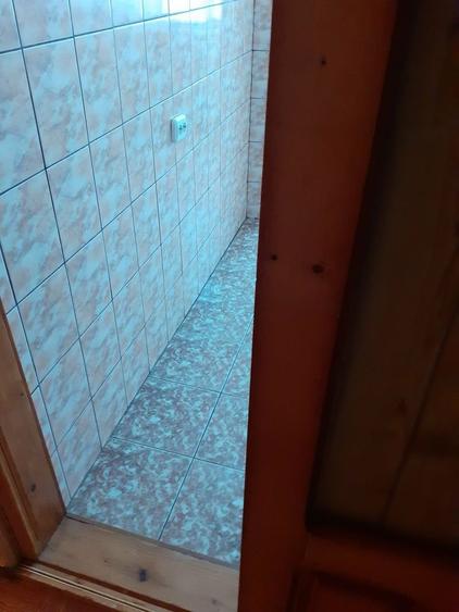 Vand garsoniera confort 1 etajul 4 ,30m2 strada Mihai Viteazul Radauti , Detalii la telefon - 2
