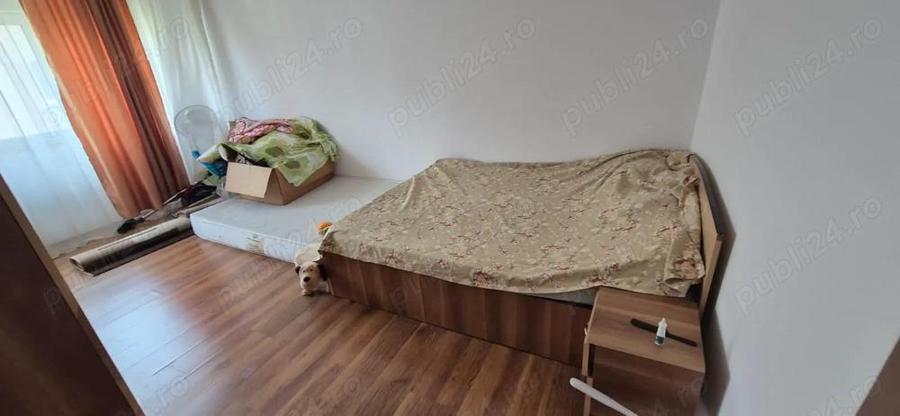 apartament 2 camere transformat in 3 camere, zona Biserica Noua, decomandat, etaj 3 - 7