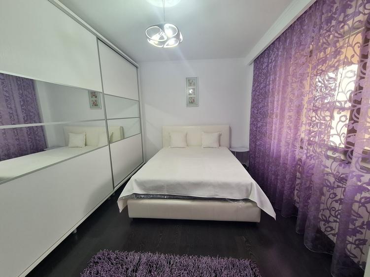 Apartament cu 4 camere decomandat în Herăstrău