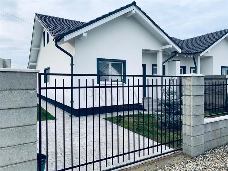 Duplex cu pod mansardabil - personalizare interioara - drum pavat - canalizare. - 5