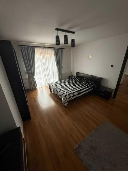 Casa de vanzare + spatiu comercial - Gataia - 1