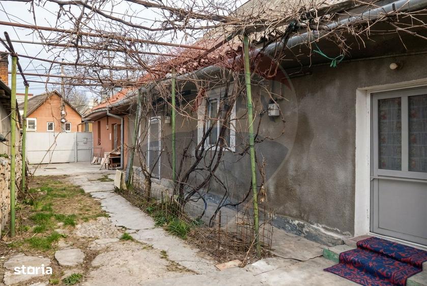 Apartament cu 2 camere in curte comuna - str. Ana Ipatescu - 7