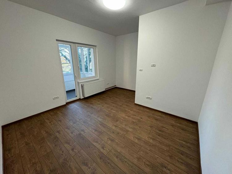 Proprietar, inchiriez apartament decomandat 3 camere langa Punctele Cardinale - 6