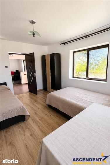 Farmecul unei case sasesti,1.500mp domeniu propriu,fantana,Persani,Bra - 3
