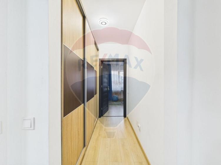 Apartament 3 camere - 2 bai - parcare inclusa - la 5 min de metrou - 6