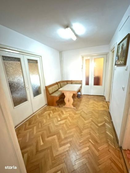 3 camere, 2 bai pentru echipa de 4-5 muncitori - zona Decebal - 1