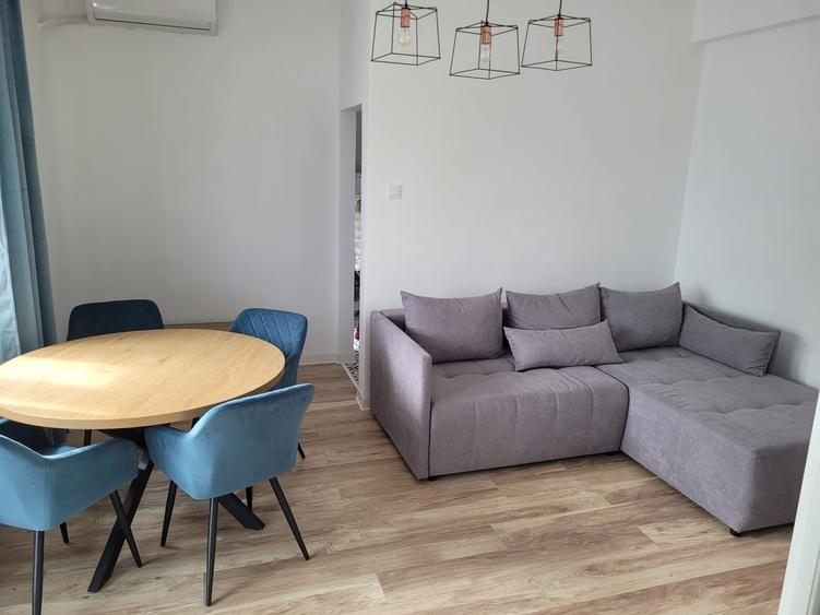Apartament cu 2 camere semidecomandat în Calea Victoriei