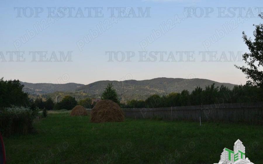 Teren de 1815 mp, în Măneciu
