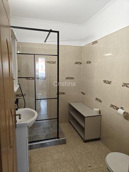 Apartament decomandat în Florești