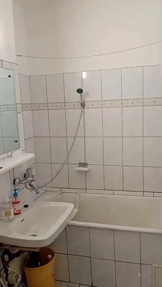 Garsonieră decomandată în Dorobanți