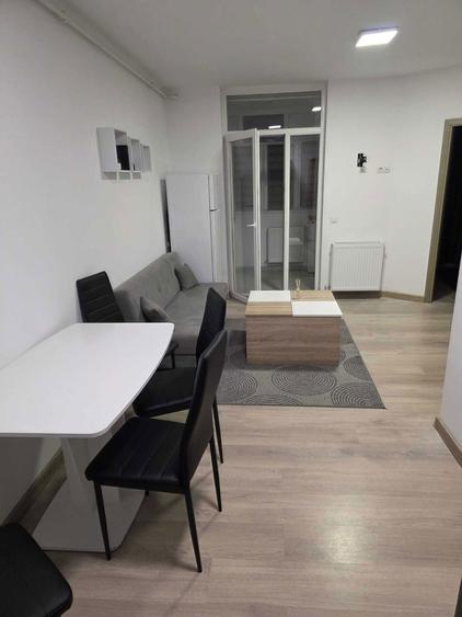 Inchiriez apartament regim hotelier Floresti - 1