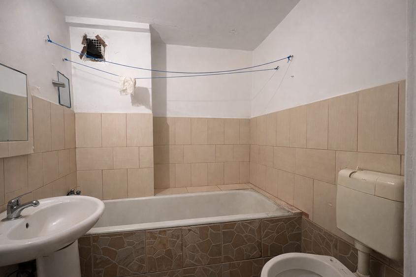 2 CAM> locatie centrala> 3 min Gara de Nord > bloc reabilitat> Mutare imediata - 4