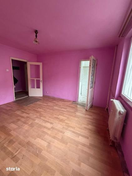Garsoniera renovabila , etaj intermediar , Radauti - 3