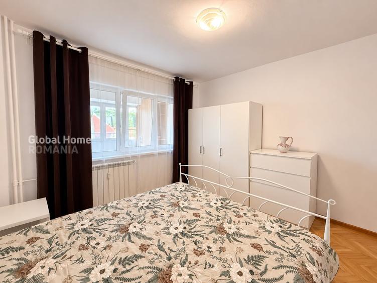 Apartament cu 4 camere decomandat, mobilat în P-ța Romană