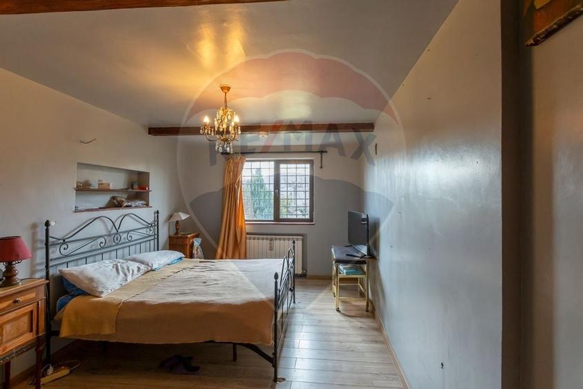 Vilă cu 7 camere de vânzare/schimb cu apartament, com. Traian, Bacău - 6