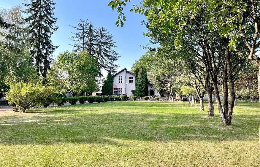 Casă spațioasă cu 2 corpuri și teren generos – zona Bunloc - 11