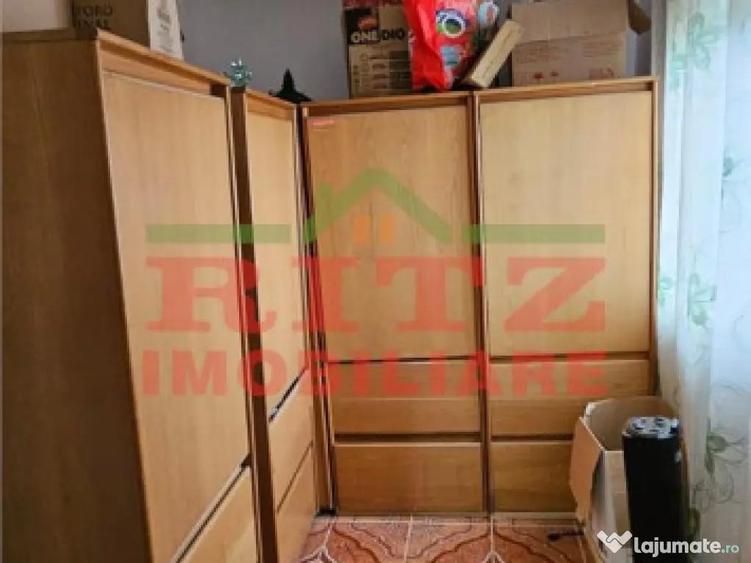 CASA DE VANZARE P 1 E - 8