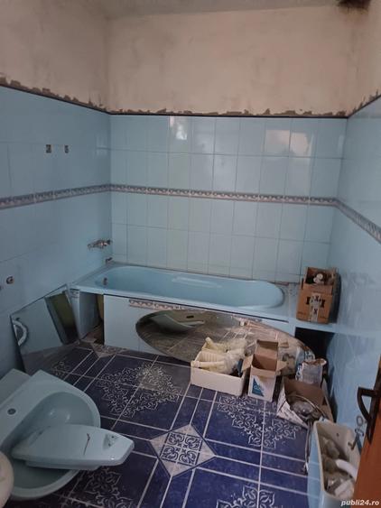 Casa parter+1 Razvad, la 7 km de Targovi?te (Dambovi?a), conectata la apa, gaz, curent - 8