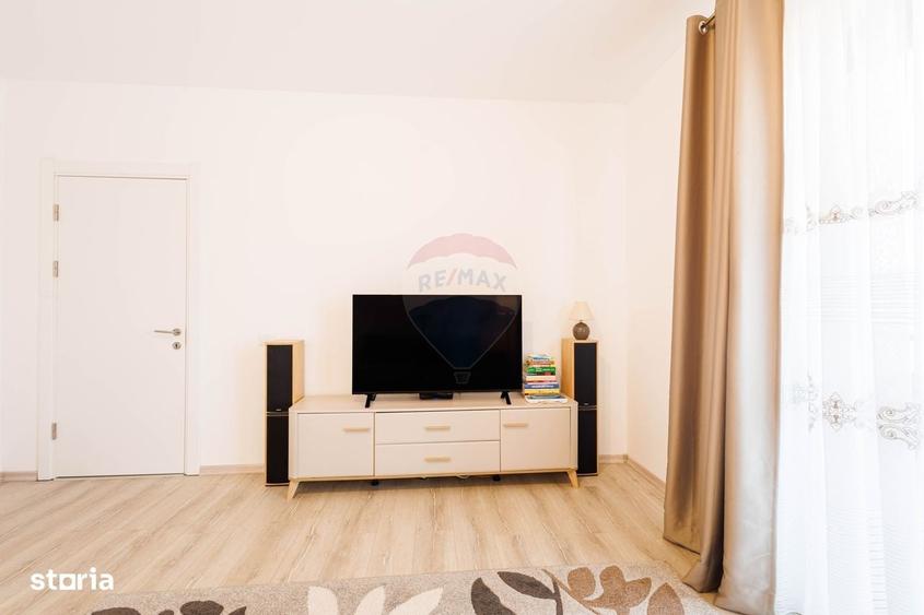 Apartament cu 2 camere decomandat în Cristian