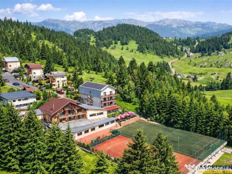 Complex turistic cu privelisti picturale,apa curativa,aer pu - 18