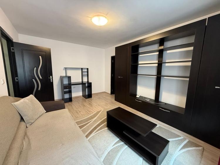 Apartament de închiriat 2 camere| 56 mp| zona Centru - 1