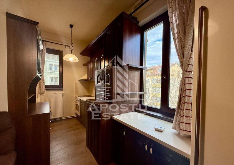 Apartament 2 camere, terasa si balcon, renovat, Ultracentral - 1