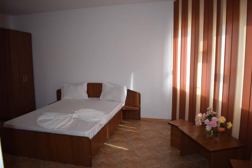 Vand 2 Vile+Spatiu comercial Eforie Nord - 16