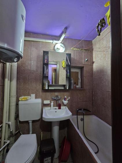 Apartament 2 camere, mutare imediata - 8