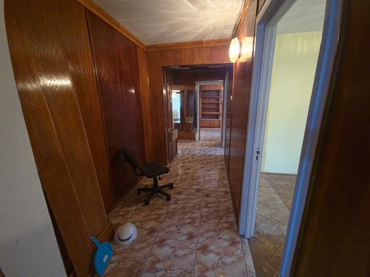 Tomis 1 Flămânda 4 Camere | Garaj în Bloc  Boxă  Proprietate Unică - 8