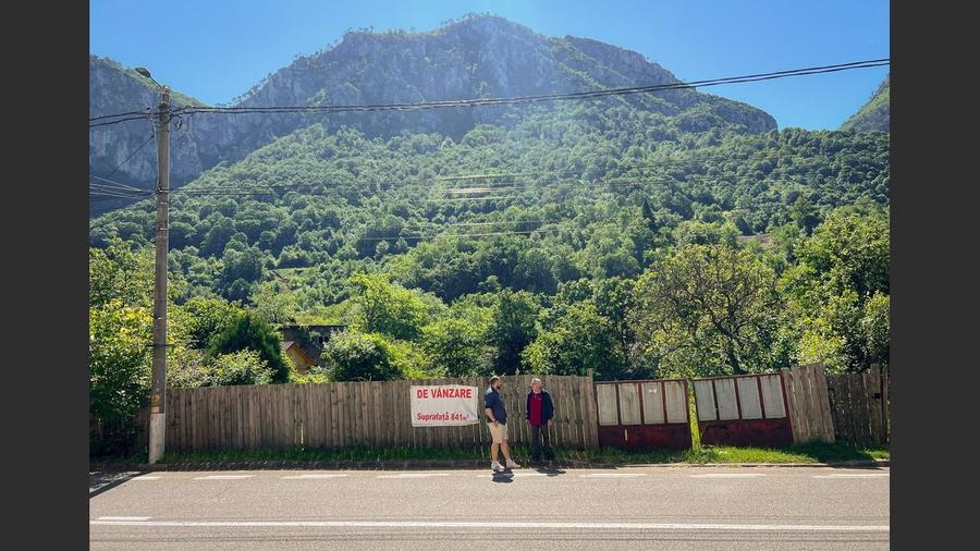 Teren intravilan central  Băile Herculane: 841 mp - 4