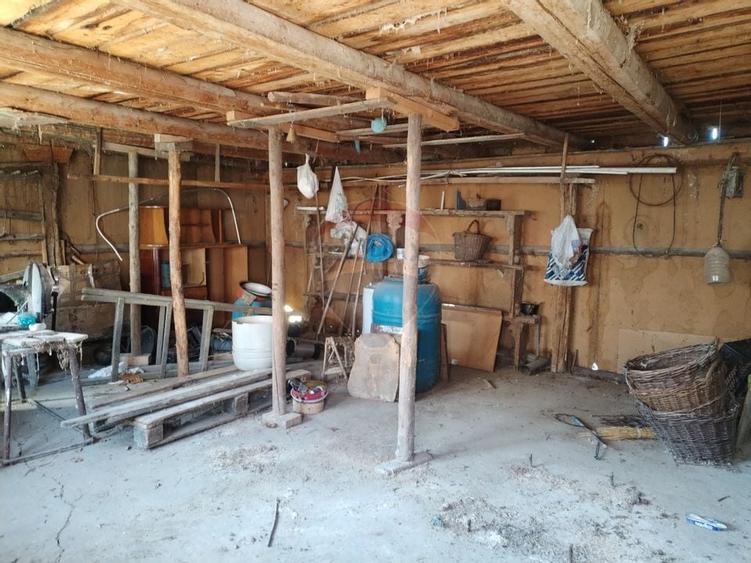 Casă / Vilă cu 4 camere de vânzare în zona Central - 13