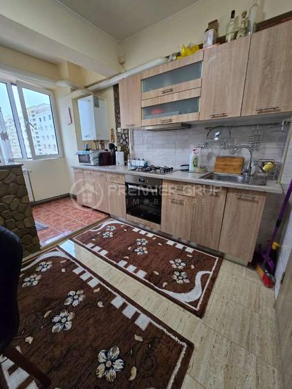 Etaj intermediar, Apartament 3 camere  mobilat & utilat  70mp - Podu Ros + CT - 6