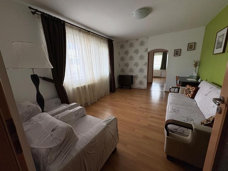 Câmpina - Apartament 3 camere-mobilat modern - 400 Euro/luna - 2